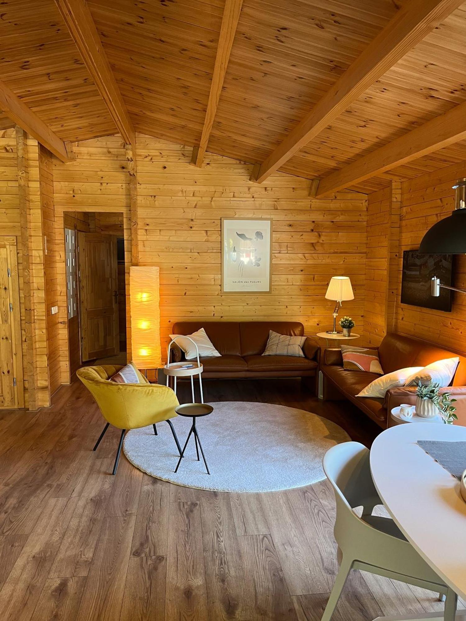 Luxe En Ruim Chalet Met Airco Bij Leekstermeer Matsloot Экстерьер фото